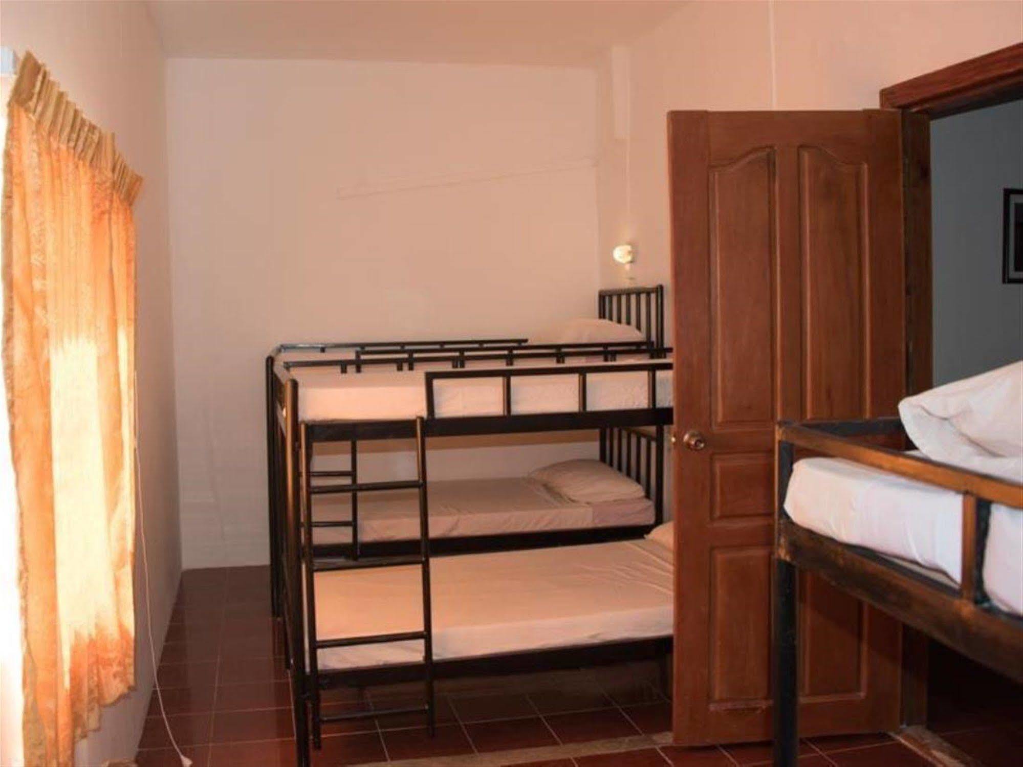 Five Rose Siem Reap Hostel Exterior foto