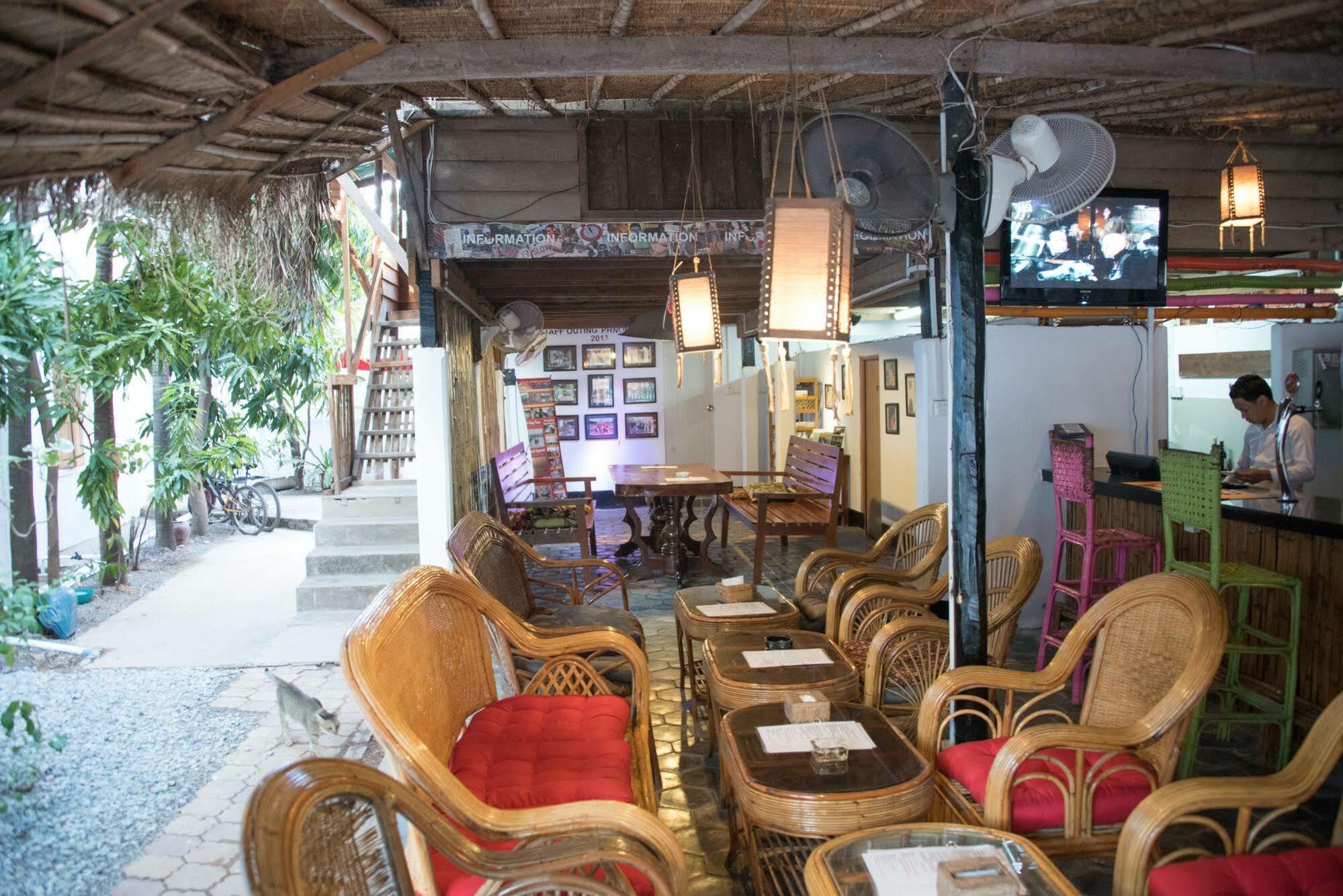 Five Rose Siem Reap Hostel Exterior foto